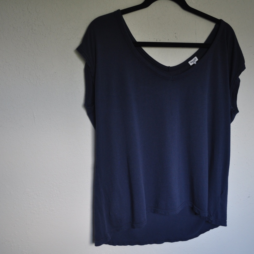 Splendid navy top
